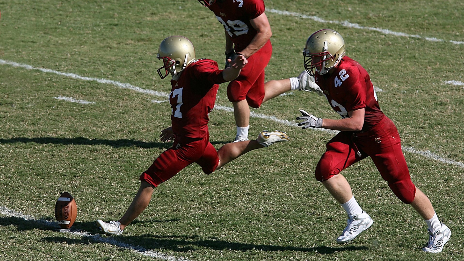 篮球青训项目注重技能与体能并重,关于青少年篮球运动员体能训练的研究